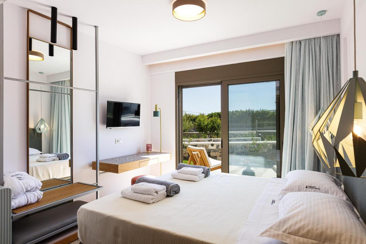 Terrazzo Luxury Villas Pigianos Kampos  エクステリア 写真