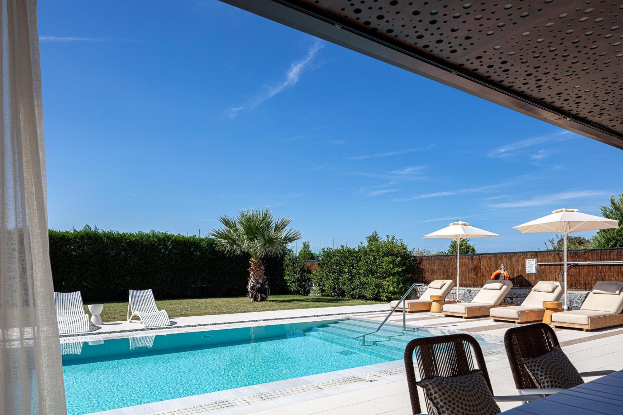 Terrazzo Luxury Villas Pigianos Kampos  エクステリア 写真